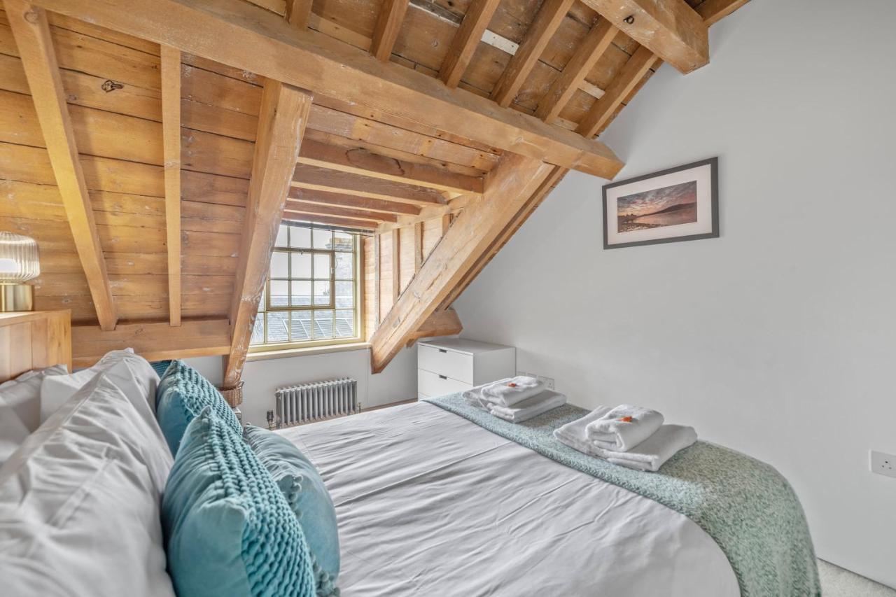 Luxury 2 Bed Apartment In Historic Royal William Yard Плимът Екстериор снимка