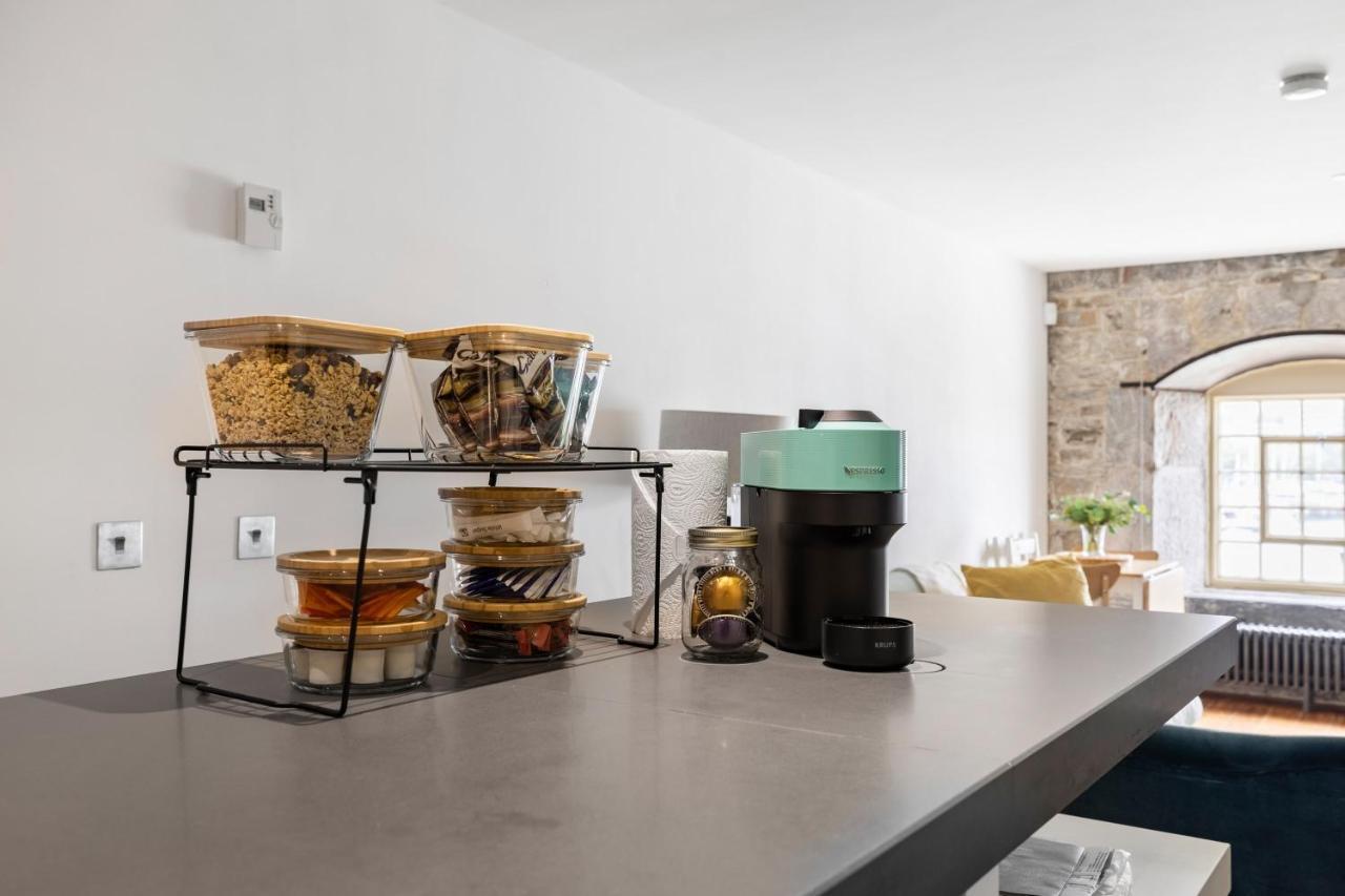 Luxury 2 Bed Apartment In Historic Royal William Yard Плимът Екстериор снимка