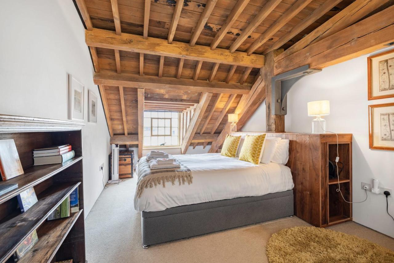 Luxury 2 Bed Apartment In Historic Royal William Yard Плимът Екстериор снимка