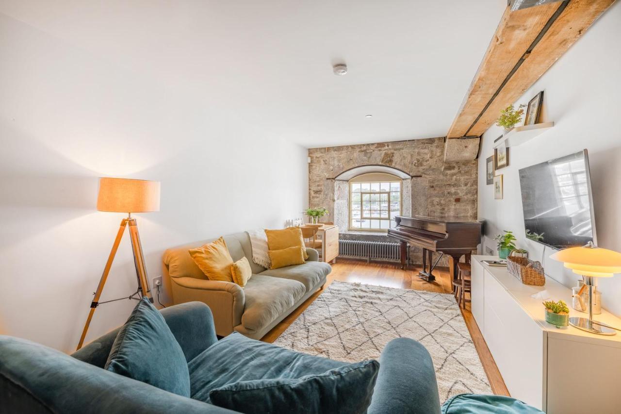 Luxury 2 Bed Apartment In Historic Royal William Yard Плимът Екстериор снимка