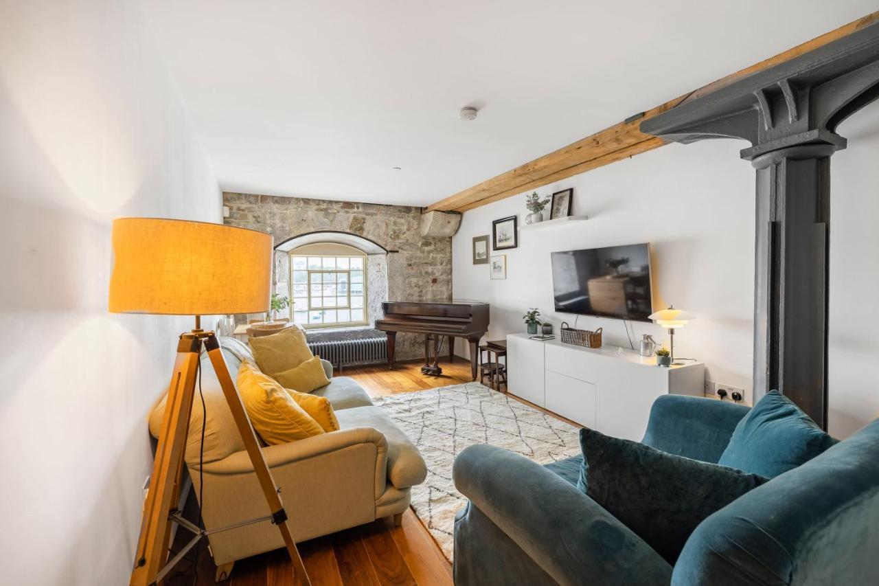 Luxury 2 Bed Apartment In Historic Royal William Yard Плимът Екстериор снимка